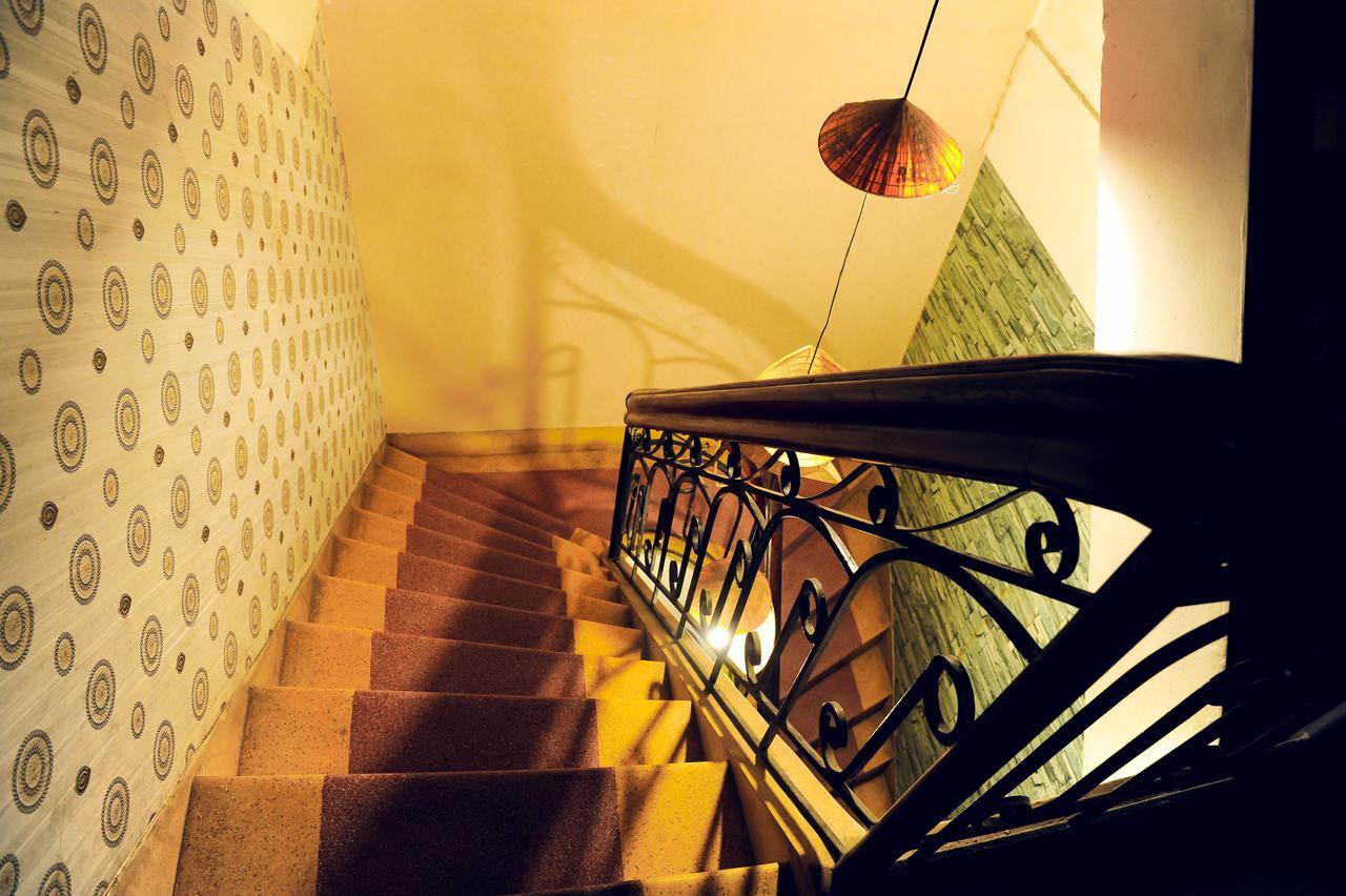Queen Homestay Hue Exterior photo