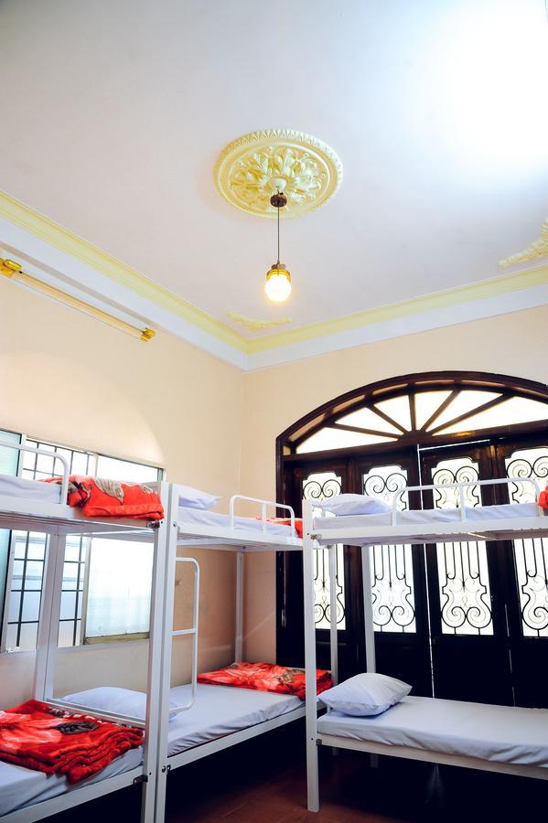 Queen Homestay Hue Exterior photo