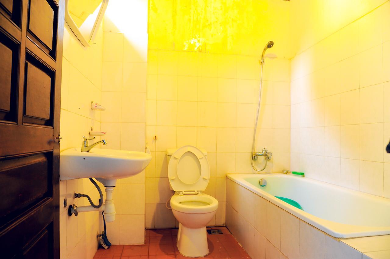 Queen Homestay Hue Exterior photo