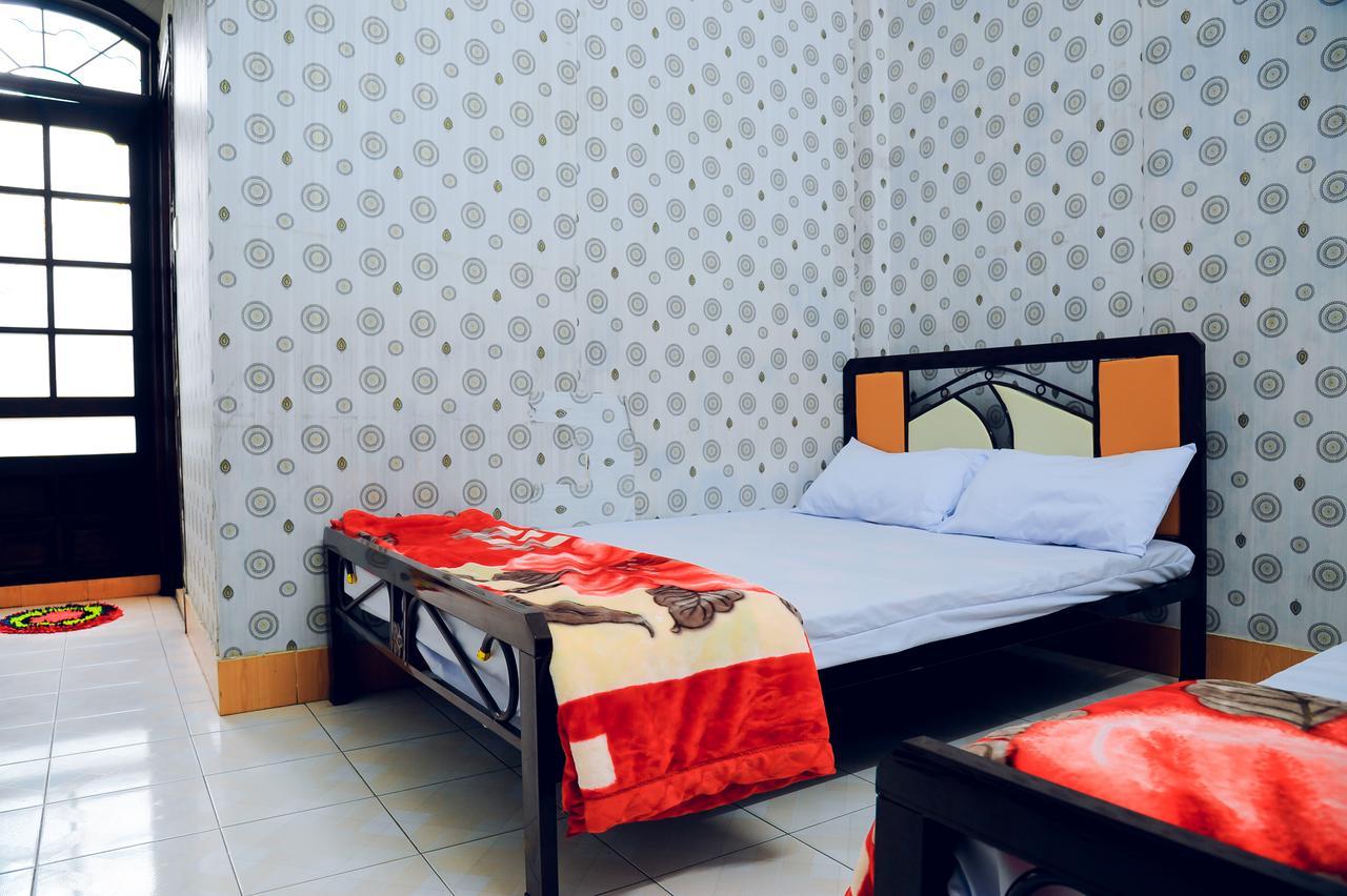 Queen Homestay Hue Exterior photo
