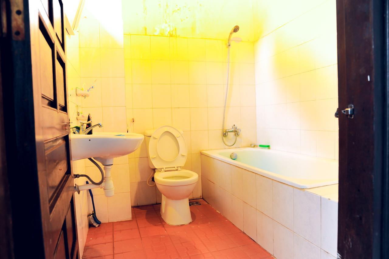 Queen Homestay Hue Exterior photo